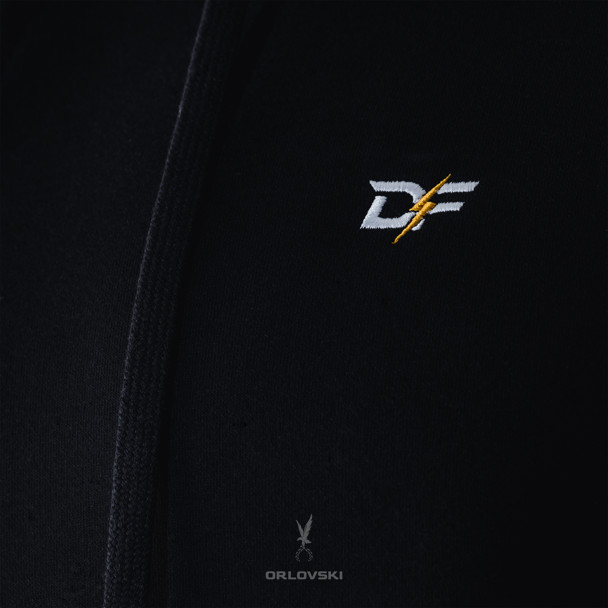 DFY003_4